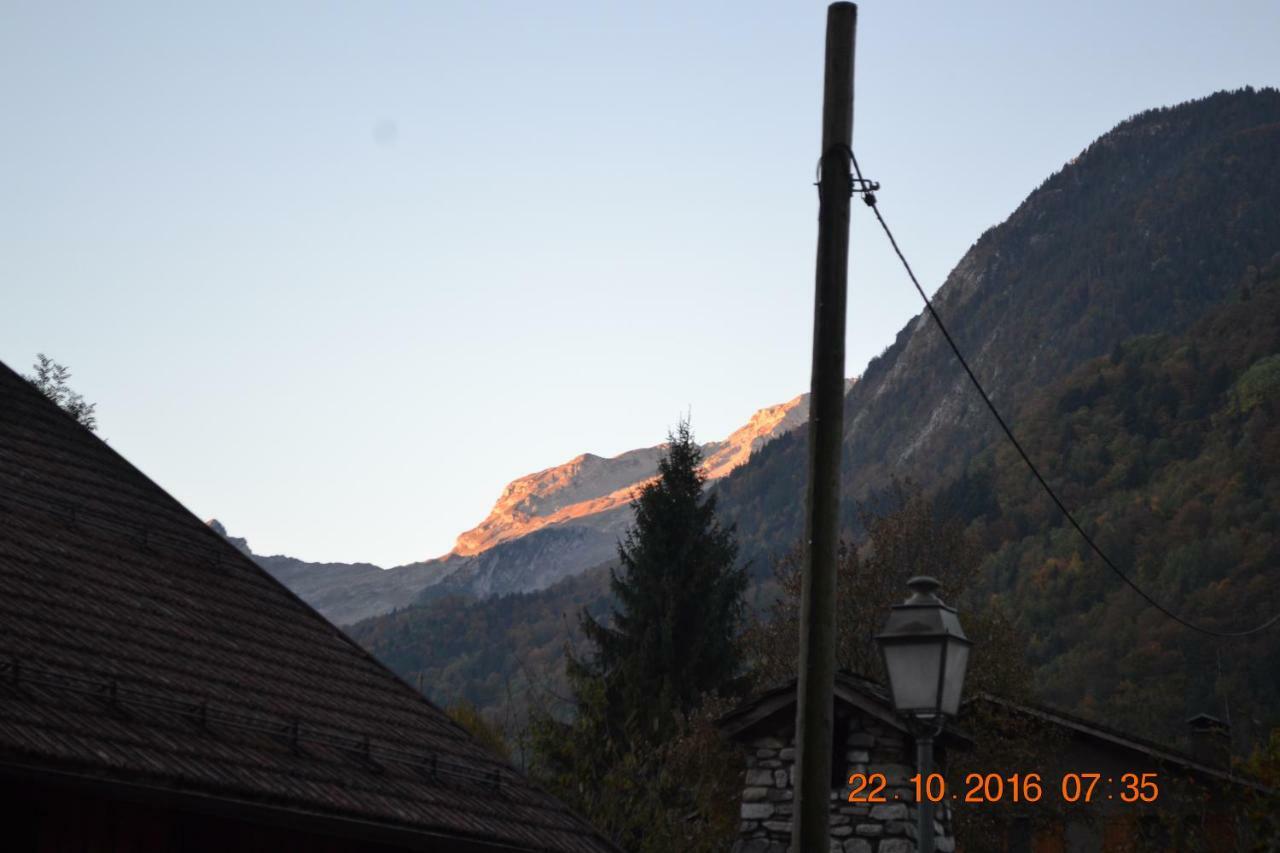 Chambre D'Hotes "Le Moulin" Thones Exterior photo